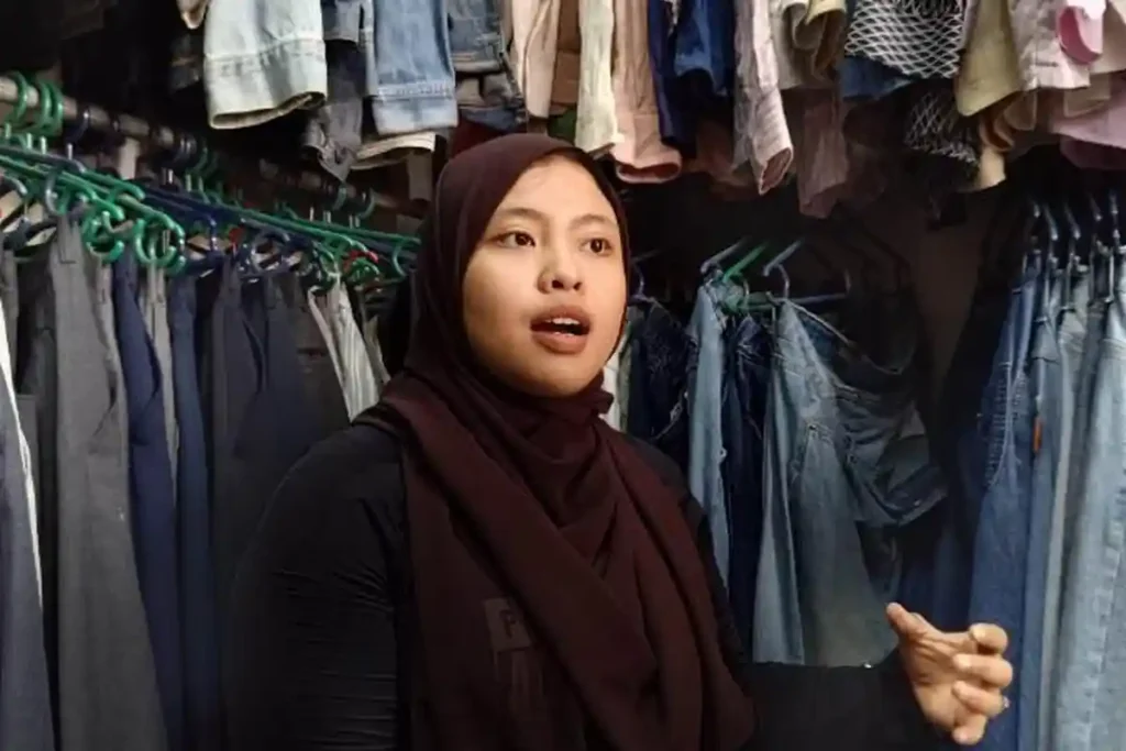 Pedagan-thrifting-di-Bandar-Lampung-keberatan-dengan-kebijakan-Purbaya